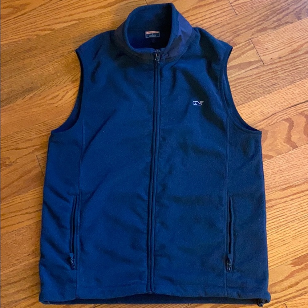 Men’s size small fleece vineyard vines vest. GUC